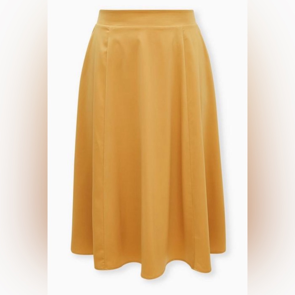 Torrid Sz. 1 (1X/14-16) Golden Yellow Satin Tea Length Skirt